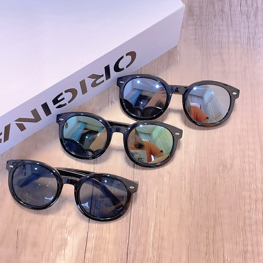 Al por mayor 2023 nuevas gafas de sol en color de uñas de arroz
